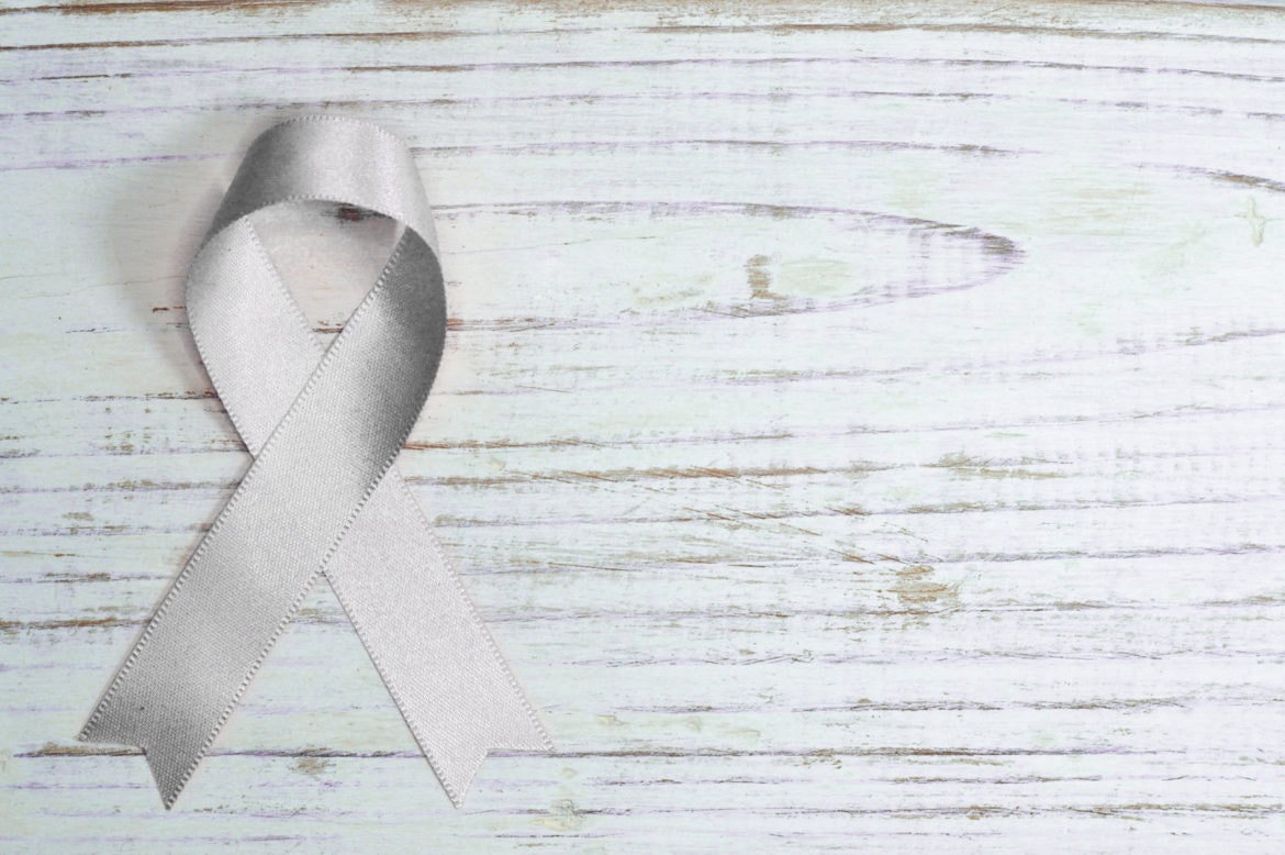 White ribbon for lung cancer awareness